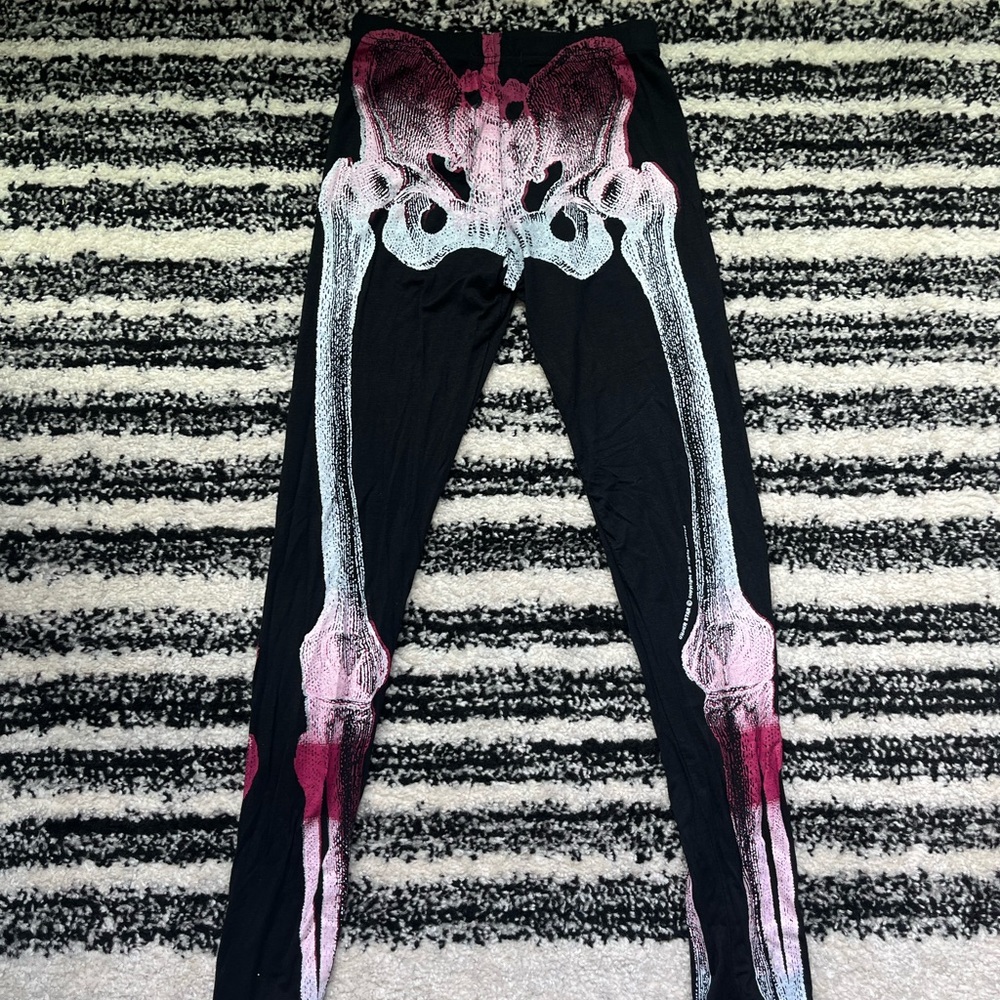 Skeleton Print Leggings - Black and Pink